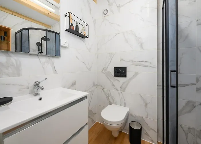 In Pore With Private Pool And Appartement *